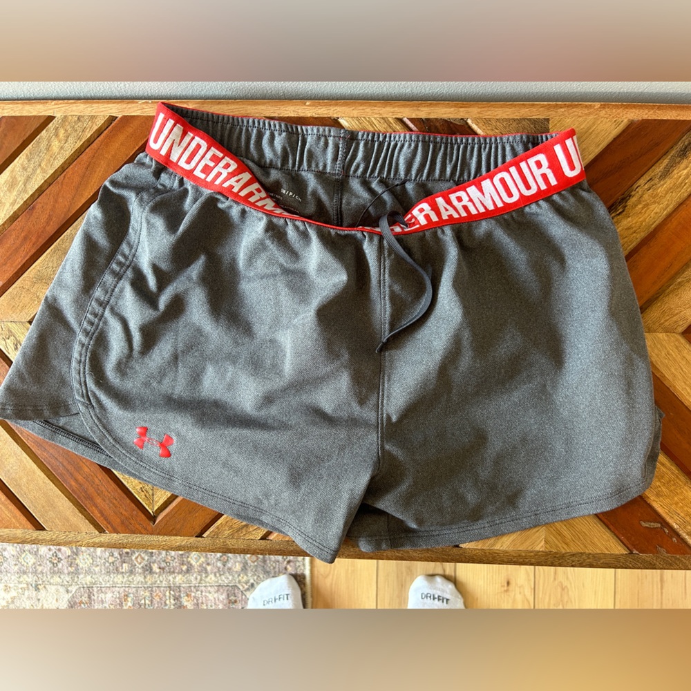 Grey under armor shorts